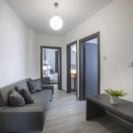 Petrou Bros * Lárnaka