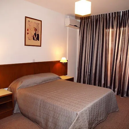 Petrou Bros Lárnaka