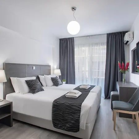 ホテル Petrou Bros