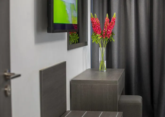 Отель Petrou Bros