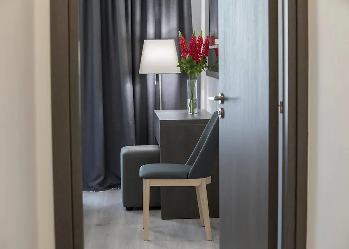 Petrou Bros Отель Ларнака