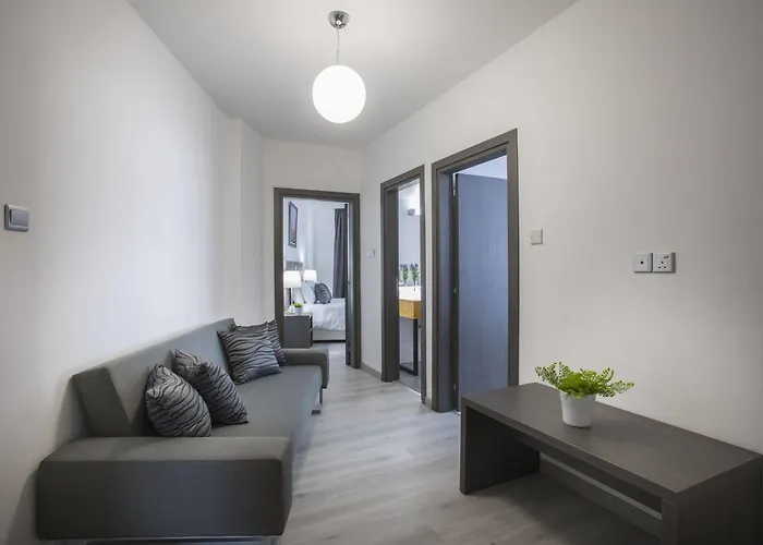 Petrou Bros * Ларнака