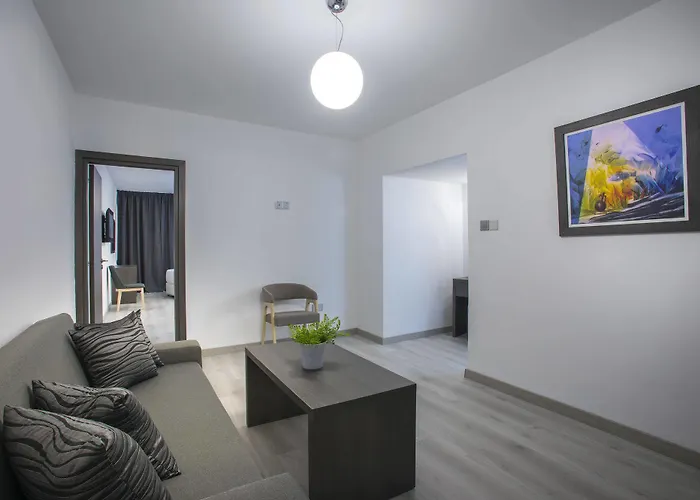 Отель Petrou Bros Ларнака